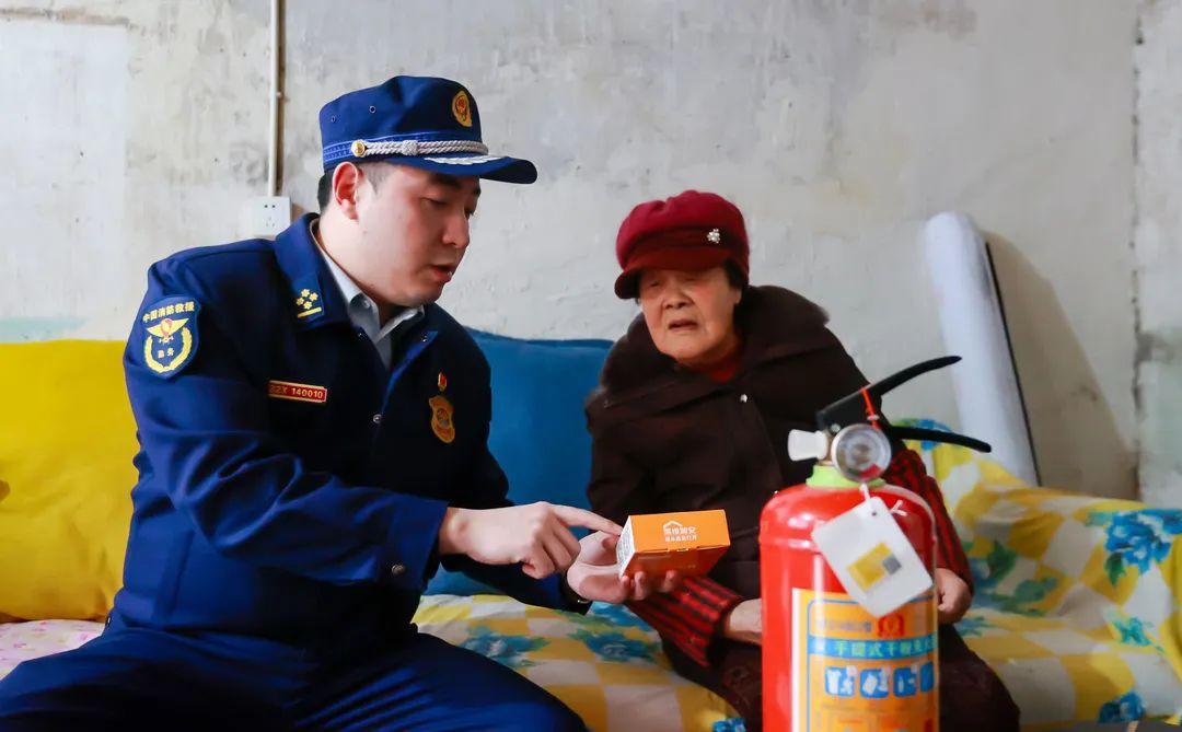 益阳市报警求助网_生活常识报警求助安全案例_生活常识报警求助安全案例